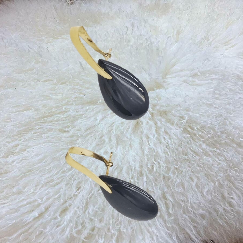 Black and Gold Tone Teardrop Earrings - Picture 5 of 5